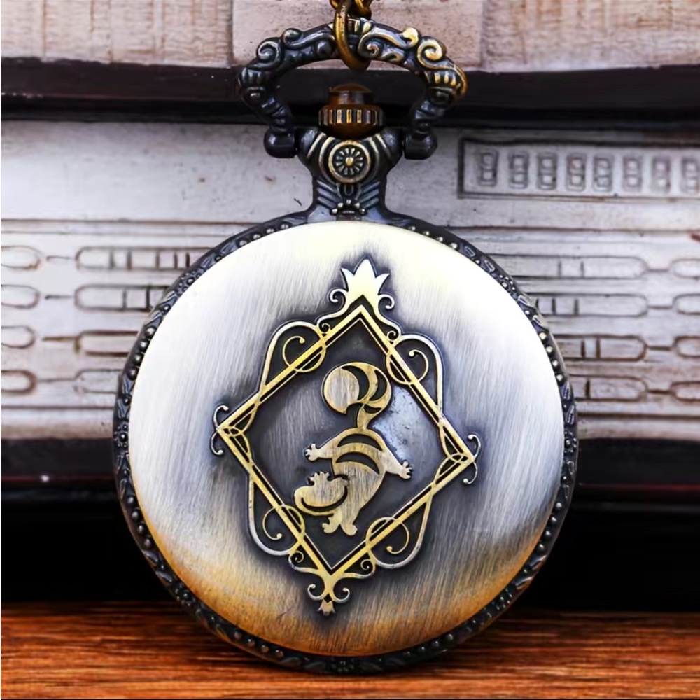 NWT Alice in Wonderland Pocket Watch - Picture 2 of 5